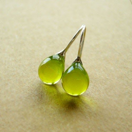 Vintage Olive Glazen Oorbellen