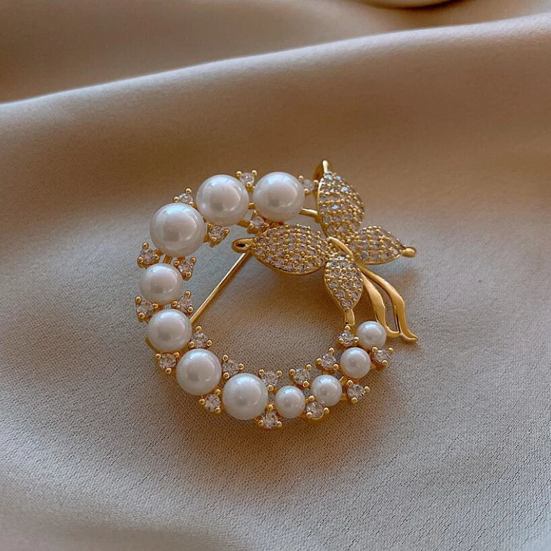 Vintage Vlinder Broche met Parels en Diamanten in Goud