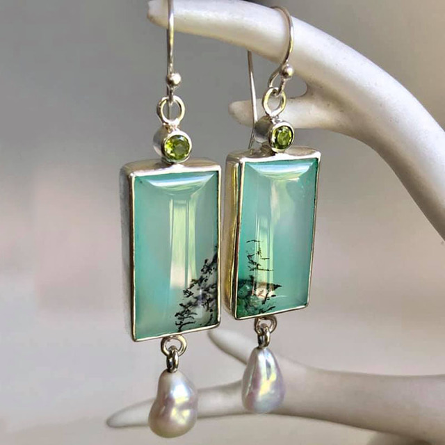 Vintage Hangende Zirkonia en Parel Oorbellen